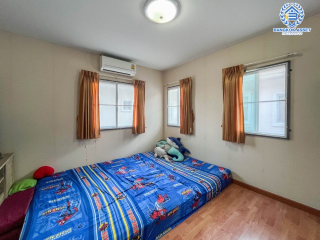 บ้านเดี่ยวมือสองย่านนนทบุรี ม.ภัสสร14 บางใหญ่ #หลังมุม เนื้อที่กว้างขวางมากถึง 64 ตร.ว. ฟังก์ชัน 4 ห้องนอน 2 ห้องน้ำ 2 ที่จอดรถ บ้านสภาพดี แถมฟรี! 4 เครื่องปรับอากาศ, 1 เครื่องทำน้ำอุ่น บนทำเลศักยภาพ ใกล้เซ็นทรัลเวสต์เกต, รถไฟฟ้าสายสีม่วง "สถานีตลาดบางใหญ่" และทางด่วน...